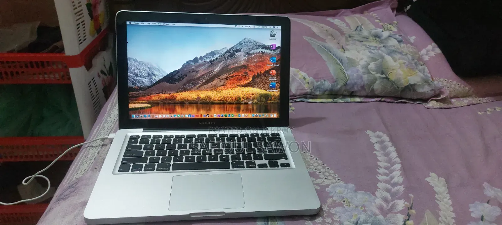 Laptop Apple MacBook Pro 8GB Intel Core I5 SSD 512GB