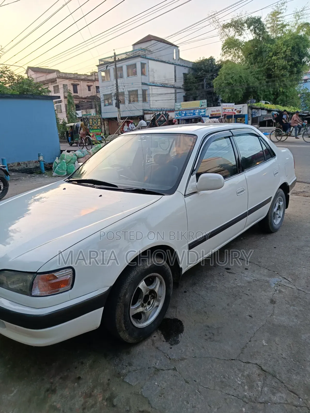 Toyota Corolla 1996 White