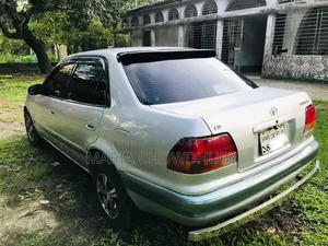 Toyota Corolla 1996 White