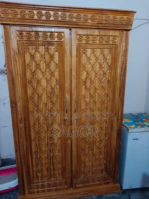 চিটাগং সেগুন কাঠের আলমারি