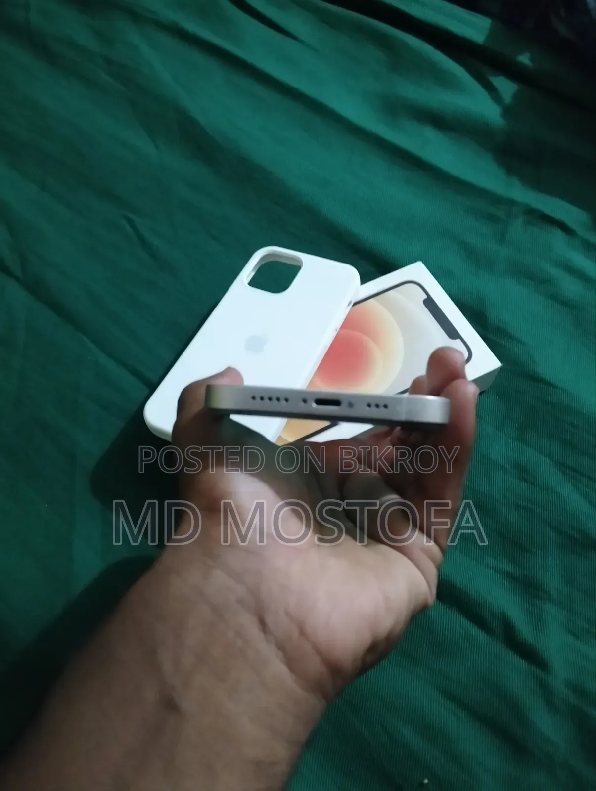 অ্যাপল আইফোন ১২ ১২৮ জিবি সাদা