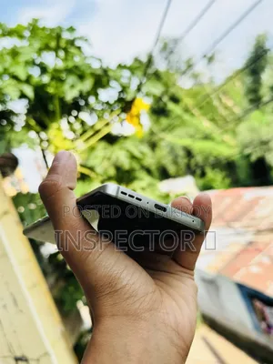মটোরোলা এজ ৪০ ২৫৬ জিবি গ্রিন
