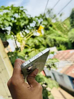 মটোরোলা এজ ৪০ ২৫৬ জিবি গ্রিন
