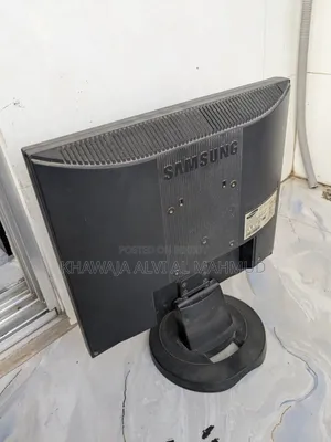 স্যামসাং ১৭ ইঞ্চি মনিটর (নষ্ট)