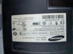 Samsung 17 Inch Monitor (Broken)