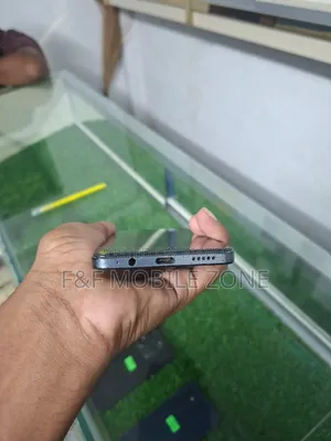 iQOO 128 GB Black
