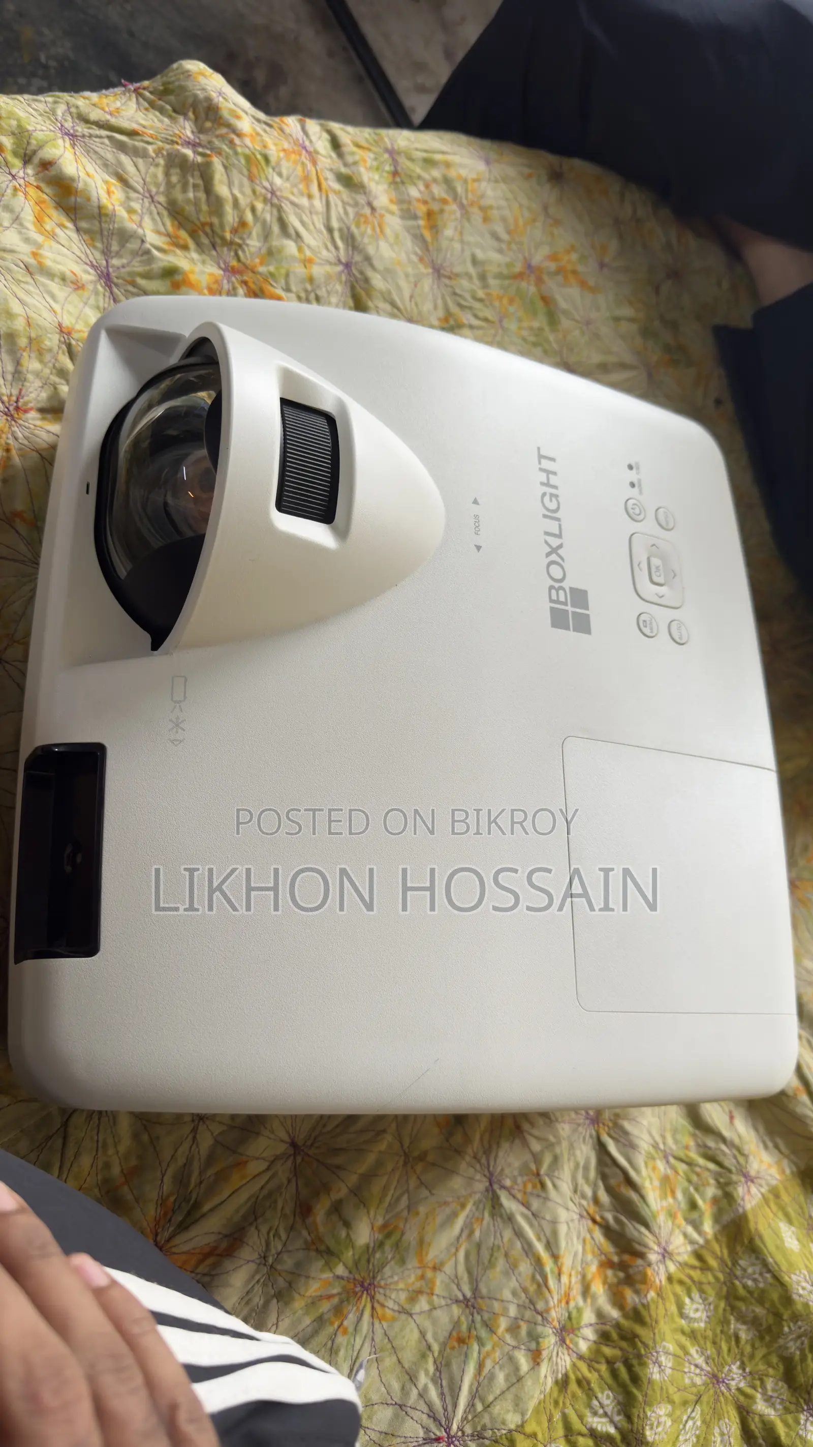 Boxlight Short Throw Projector