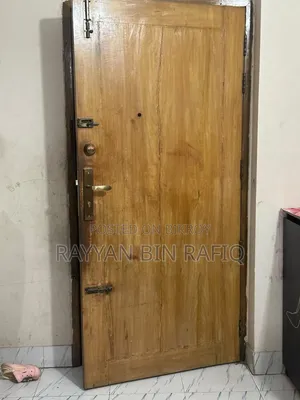 শেগুন কাঠের দরজা চৌকাঠ সহ (সেকেন্ড হ্যান্ড)