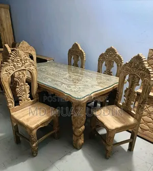 ডাইনিং টেবিল