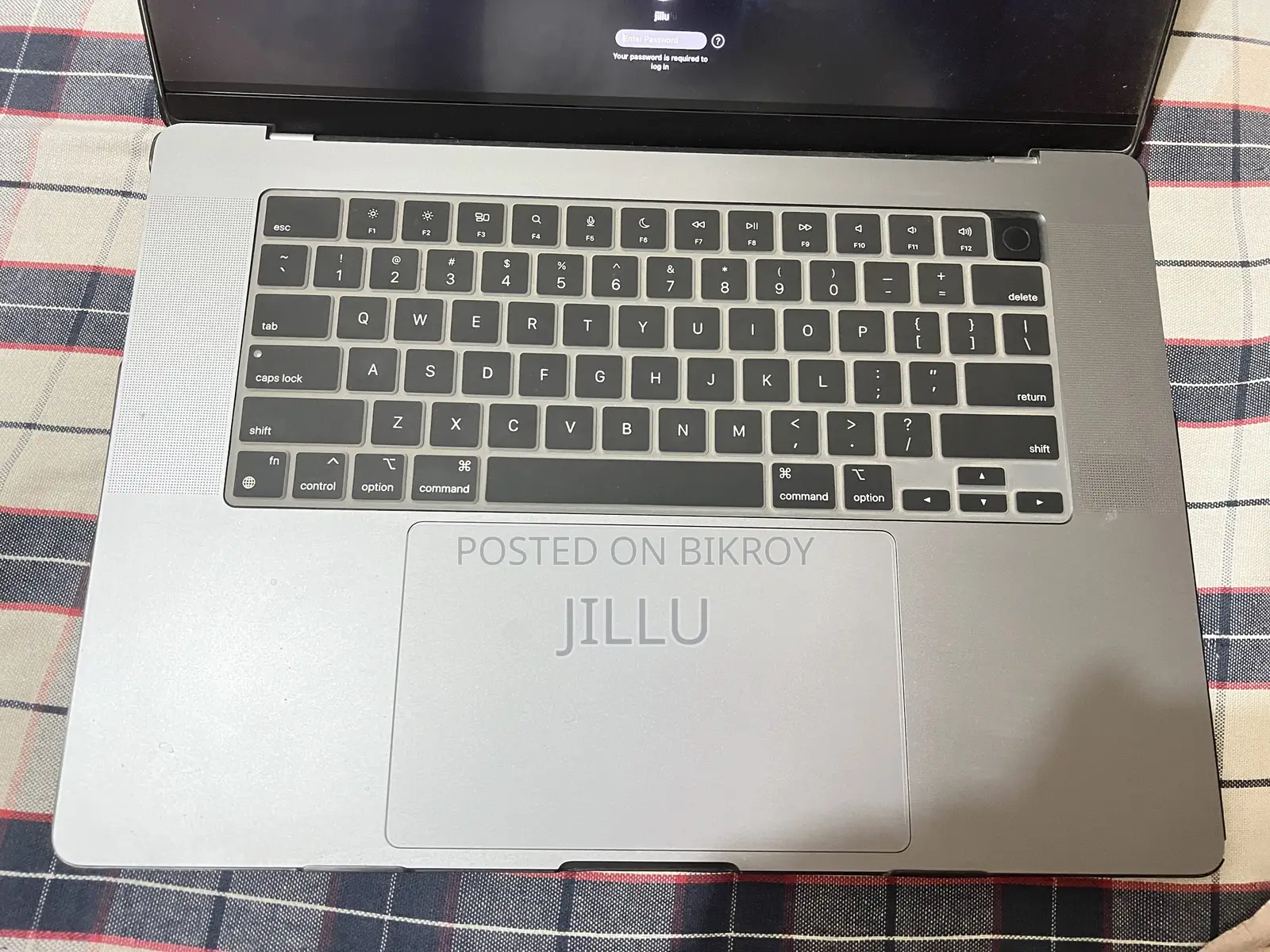 Laptop Apple MacBook Pro 2021 M1 32GB Apple M1 Pro SSHD+SSD 512GB