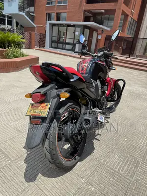 ইয়ামাহা এফজেড ২০২৩ ব্ল্যাক