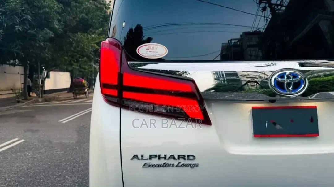 Toyota Alphard 2.5 Hybrid AWD 2019 Pearl