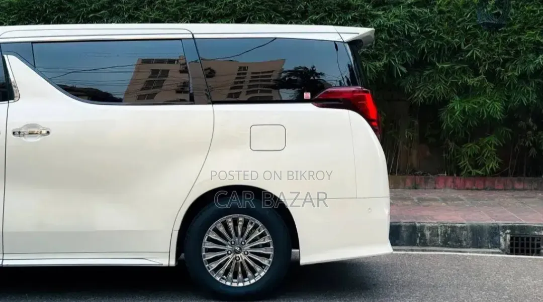 Toyota Alphard 2.5 Hybrid AWD 2019 Pearl