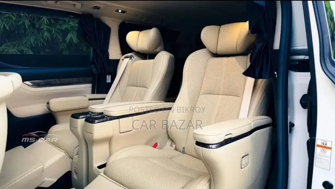 Toyota Alphard 2.5 Hybrid AWD 2019 Pearl