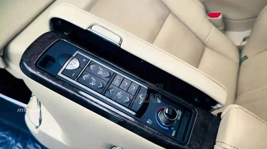 Toyota Alphard 2.5 Hybrid AWD 2019 Pearl