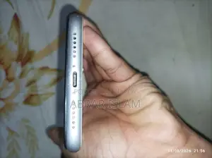 Apple iPhone XR 128 GB White