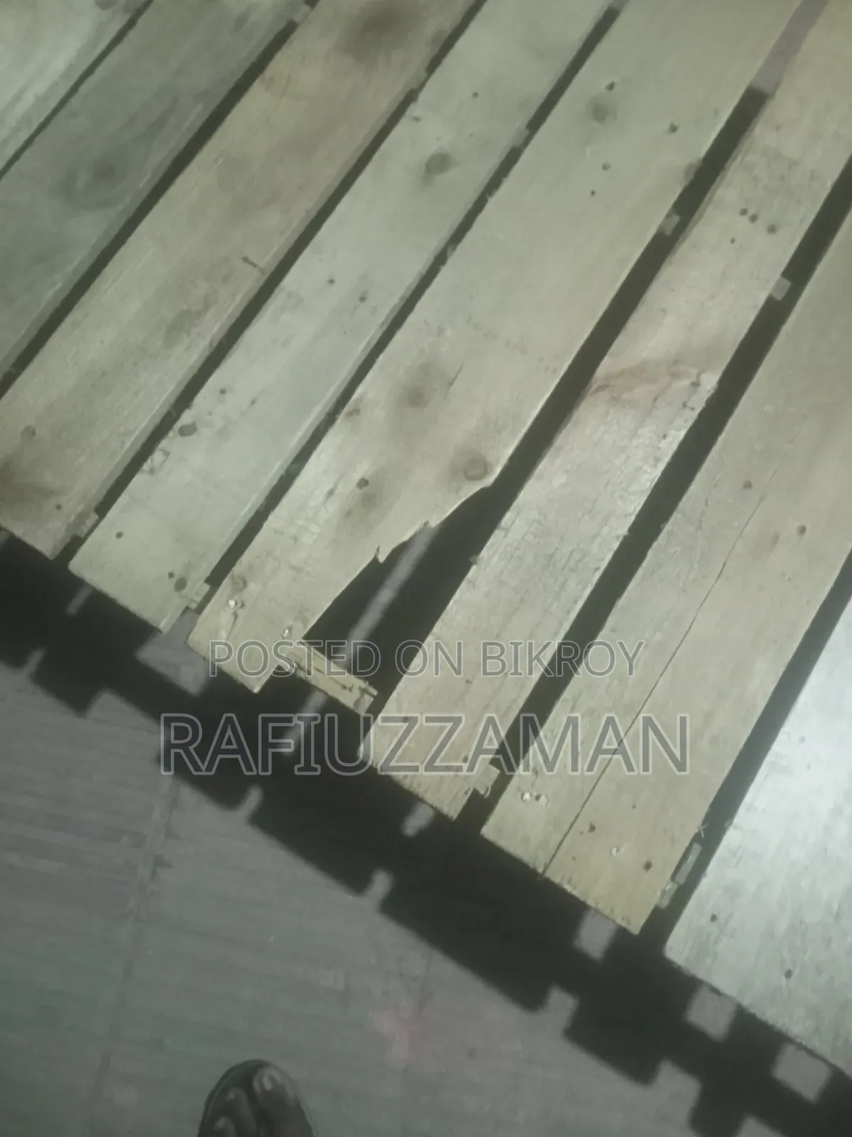 সিঙ্গেল কাঠের চৌকি