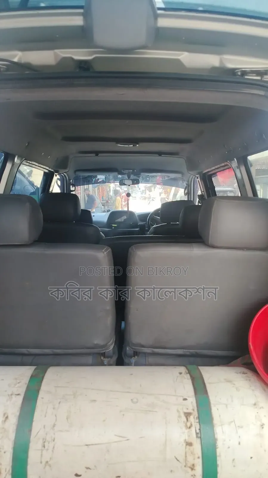 টয়োটা সাকসিড ২০০৩ রূপালি