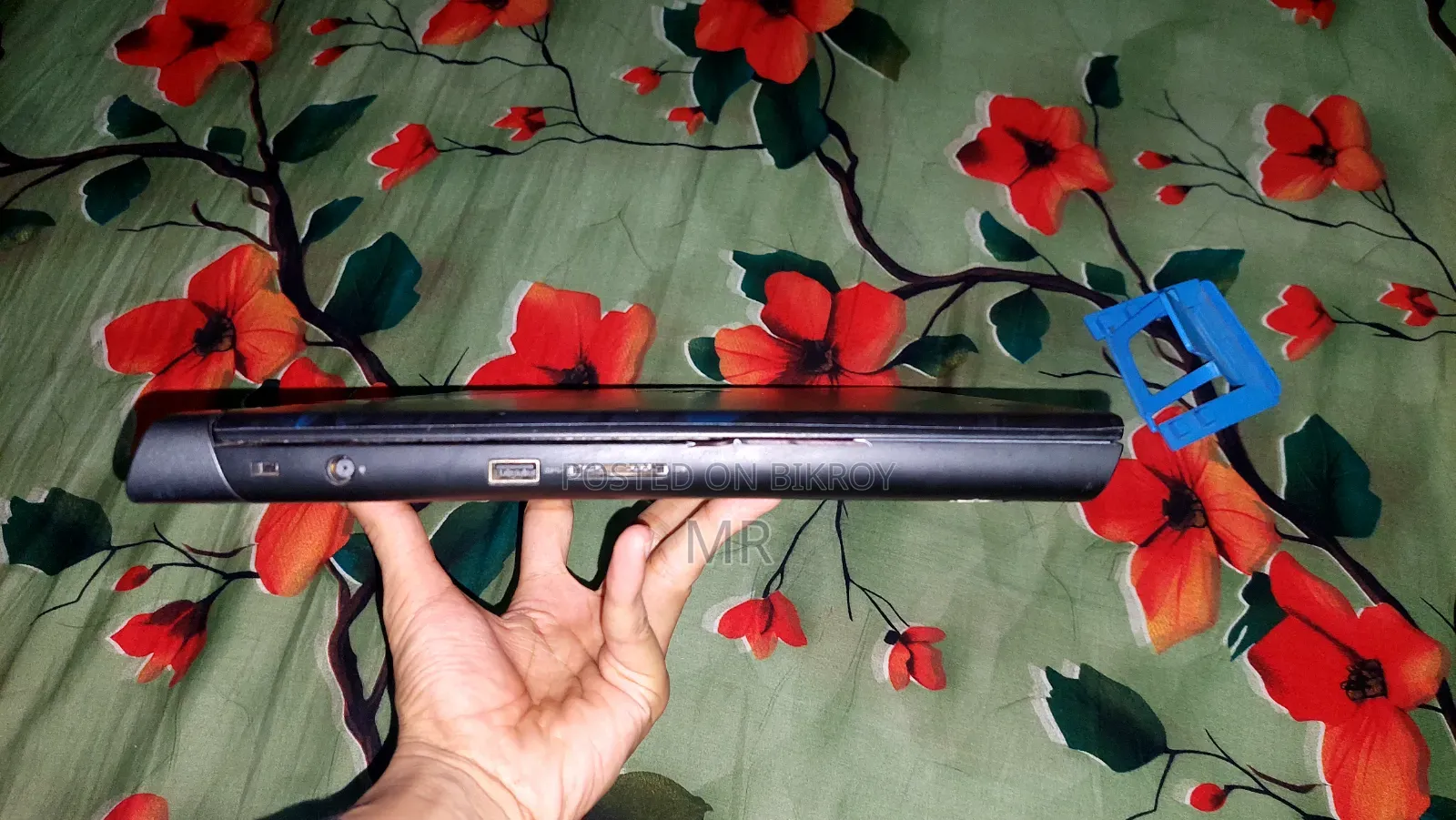 ল্যাপটপ ডেল ইন্সপায়রন ১৫ ৮জিবি ইন্টেল কোর আই৫ এইচডিডি ৫১২জিবি