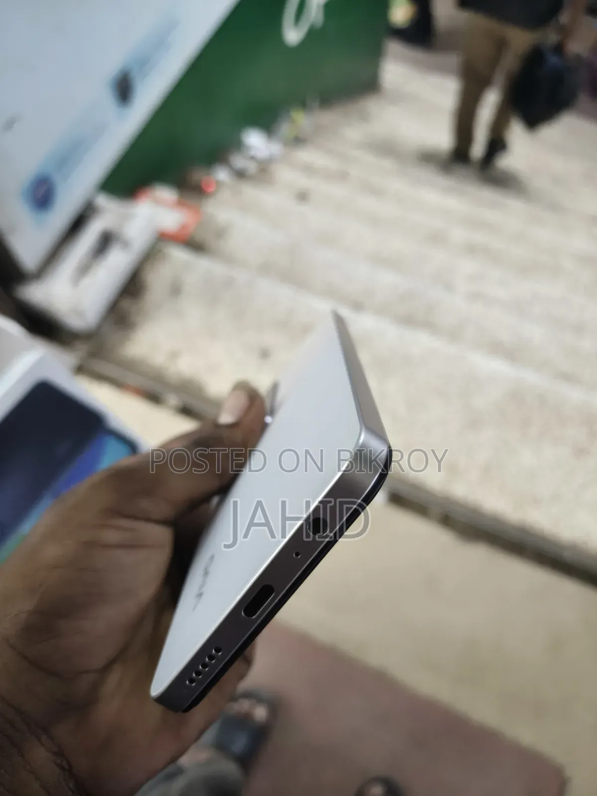 New Vivo V19 128 GB White