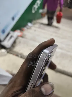 New Vivo V19 128 GB White