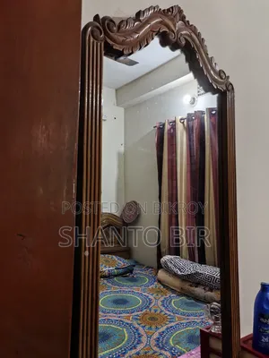 ড্রেসিং টেবিল