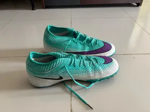 Football Boots for Turf