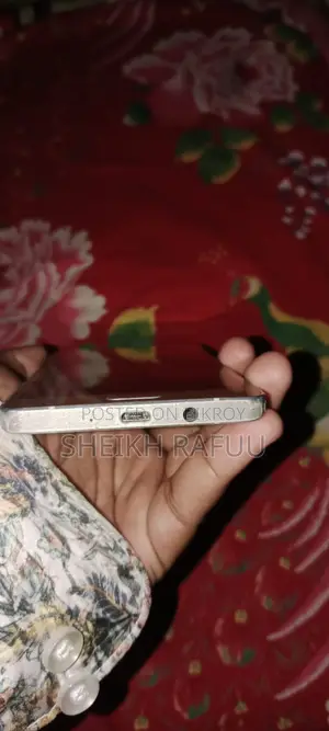 স্যামসাং গ্যালাক্সি এ৫ ৩২ জিবি গোল্ড
