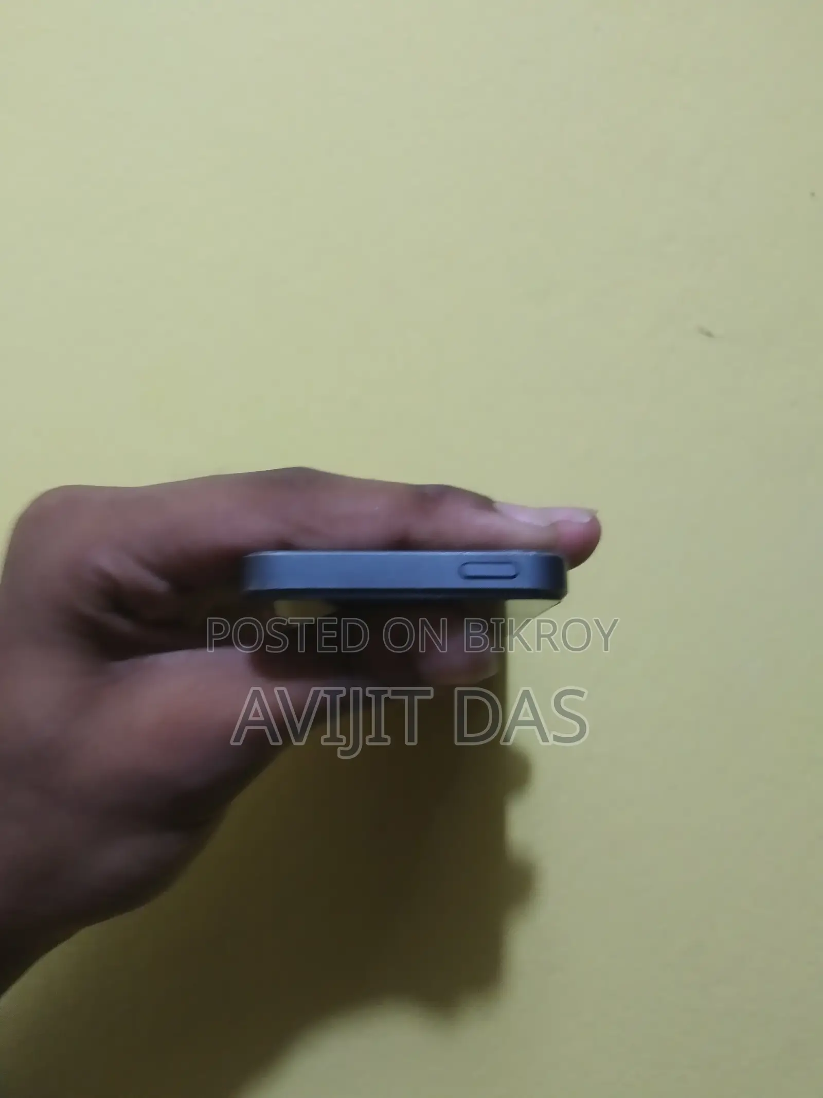 অ্যাপল আইফোন ৫ ১৬ জিবি নীল