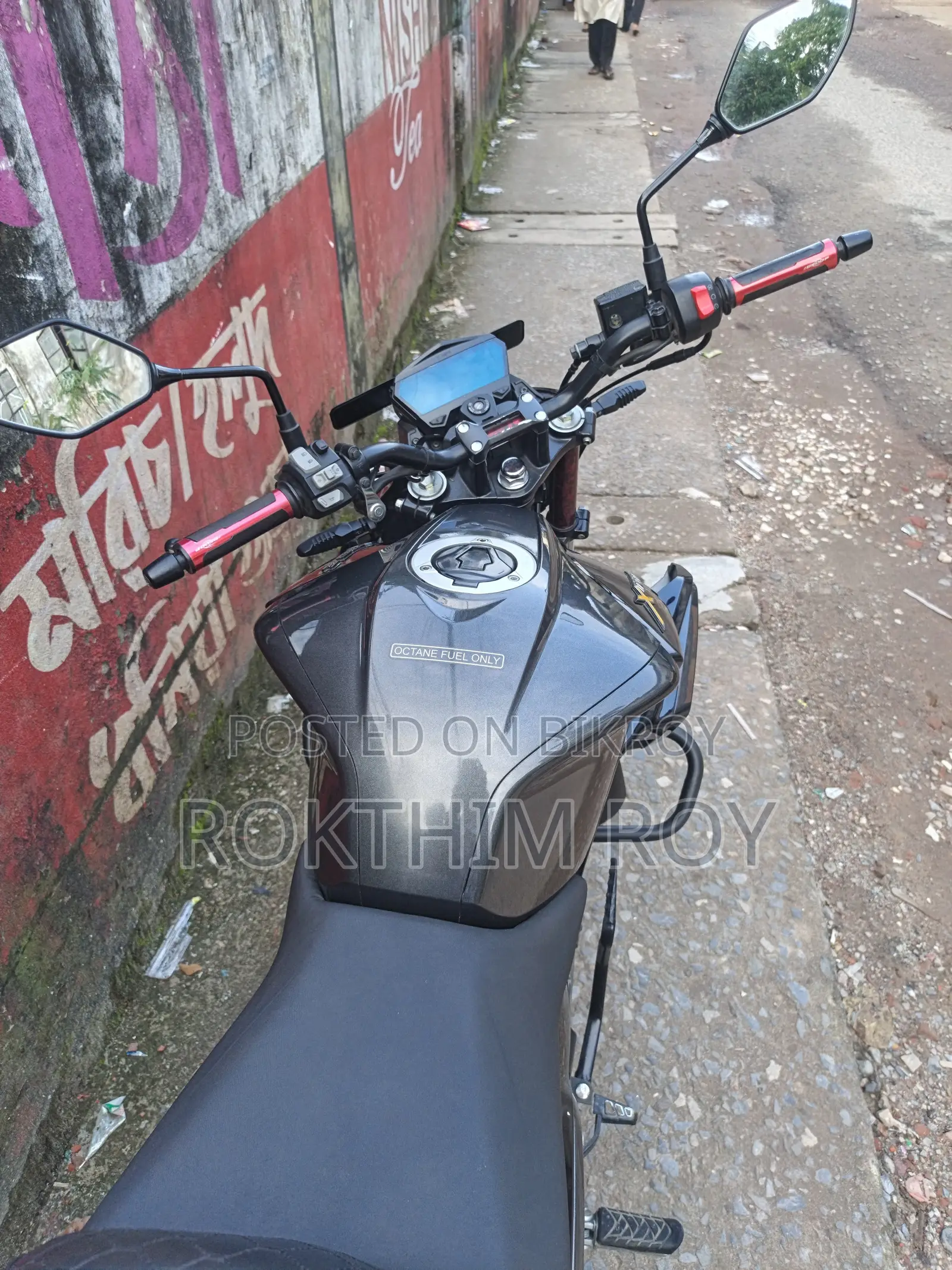 হিরো এক্সট্রিম ১২৫আর ২০২৫ ব্ল্যাক