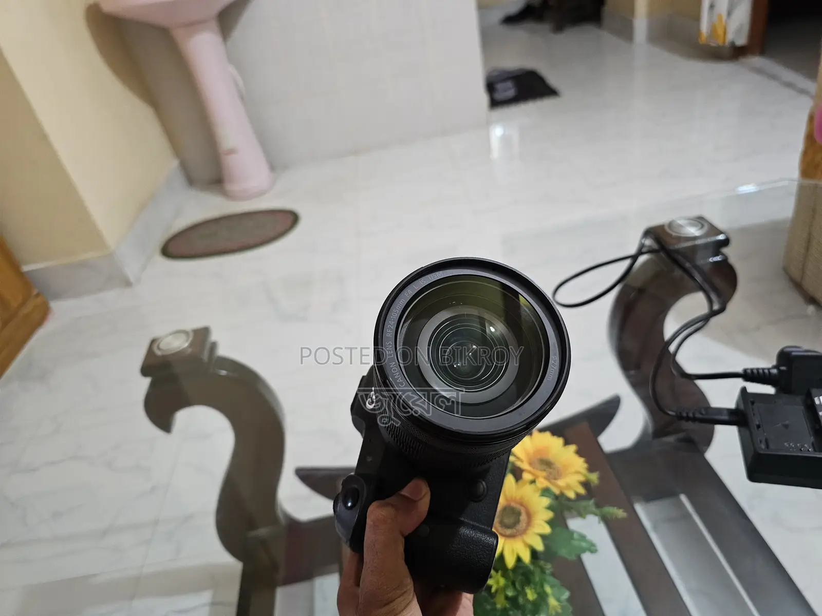 Canon EOS R5 Mirrorless Camera Paired With RF24-105mm F/4l IS USM Lens