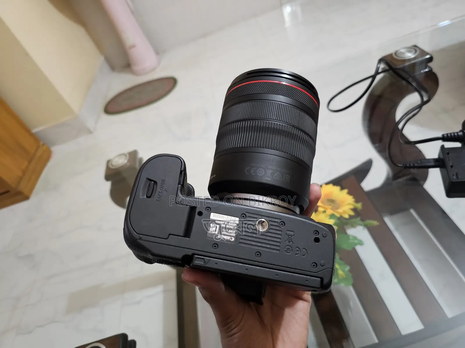 Canon EOS R5 Mirrorless Camera Paired With RF24-105mm F/4l IS USM Lens