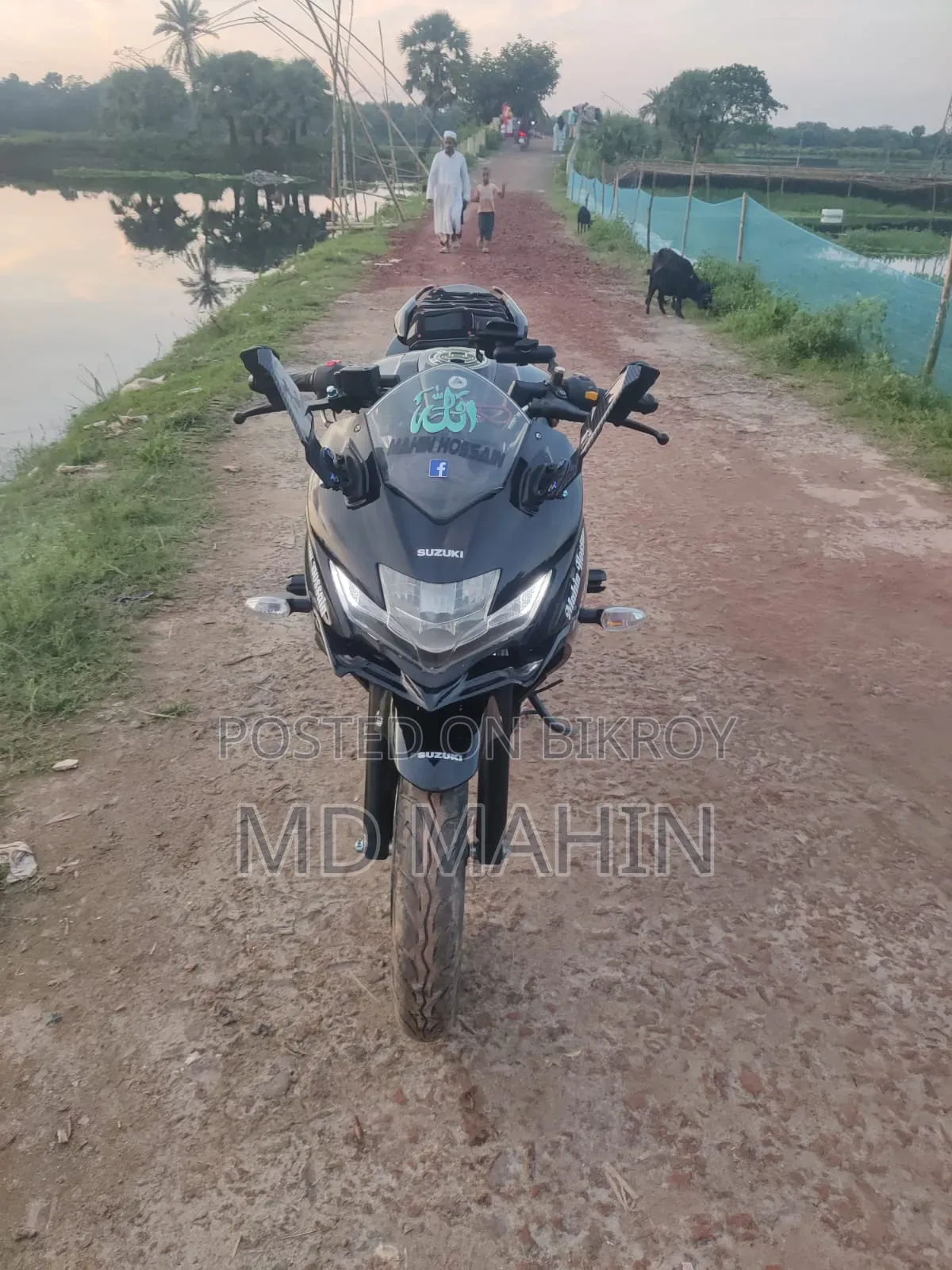 সুজুকি গিক্সার SF ২০২৫ ব্ল্যাক