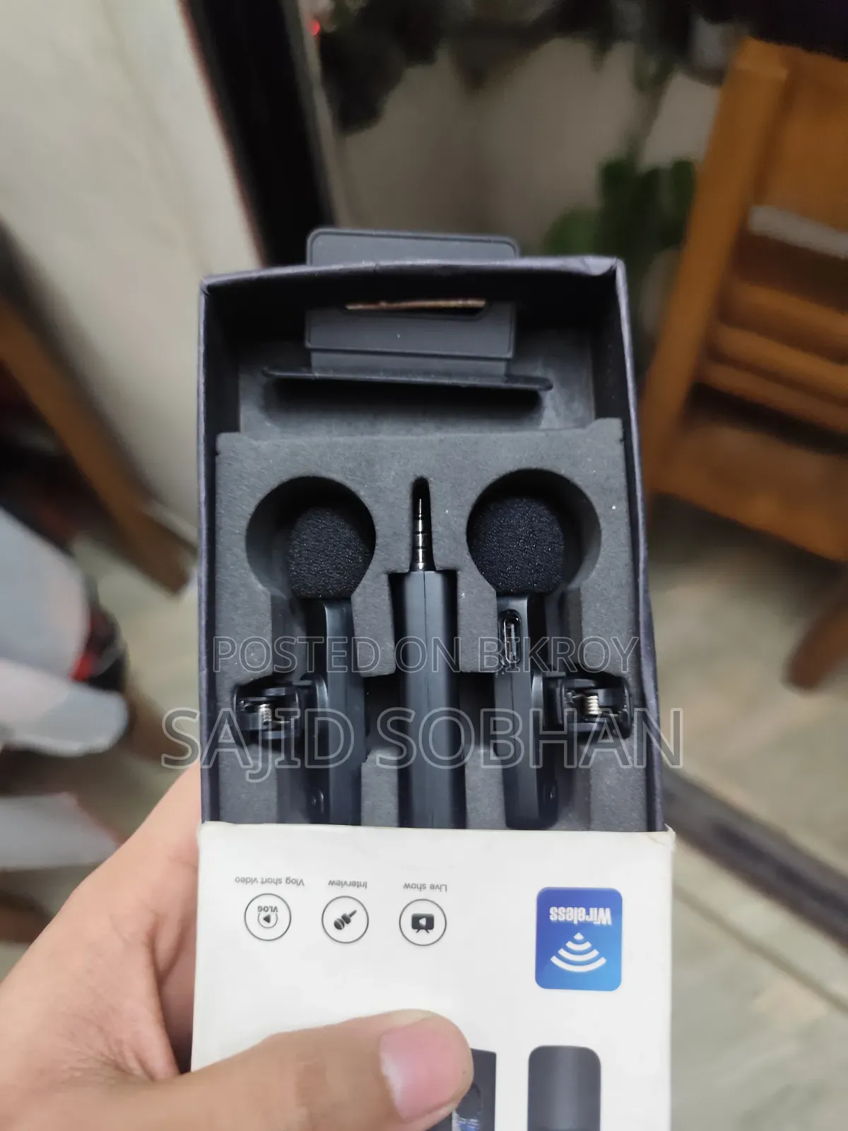 Microphone