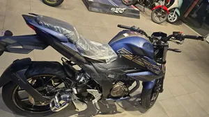 সুজুকি জিক্সার ২৫০ ২০২৬ ব্লু