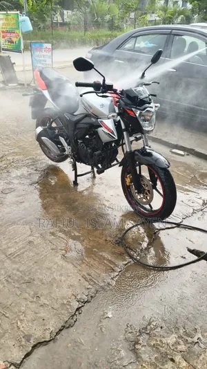 Suzuki Gixxer 2026 Silver