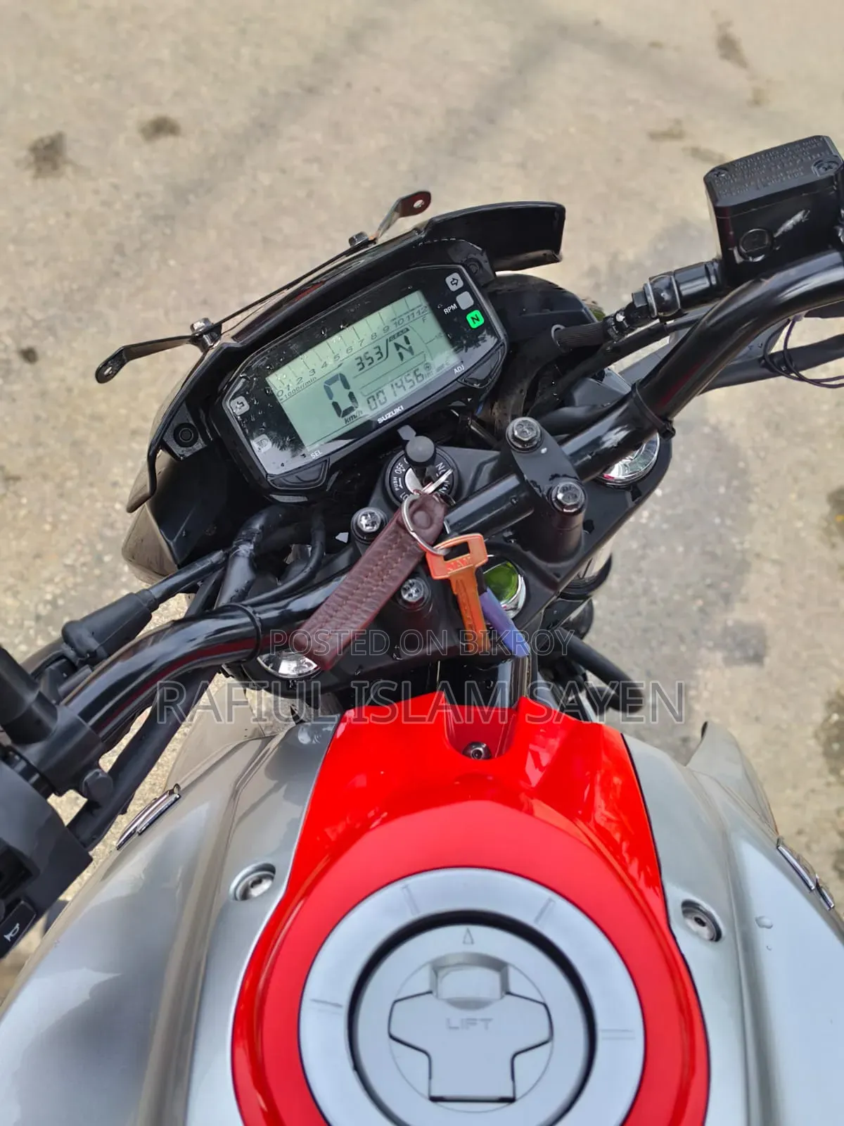 Suzuki Gixxer 2026 Silver