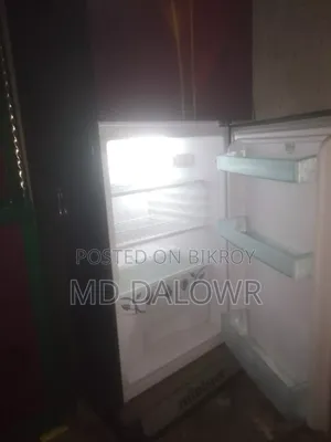 আমি একটি ফ্রিজ বিক্রি করতে চাই আমার টাকার খুব দরকার