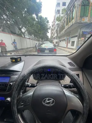 হুন্দাই টাকসন ২০১১ সিলভার