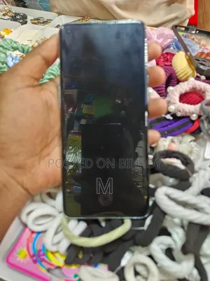ওয়ানপ্লাস ১২৮ জিবি রূপালী