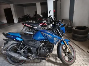 টিভিএস ২০২৩ নীল