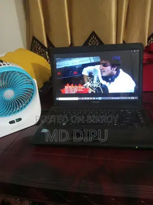 Laptop Toshiba 2gb HDD 256gb