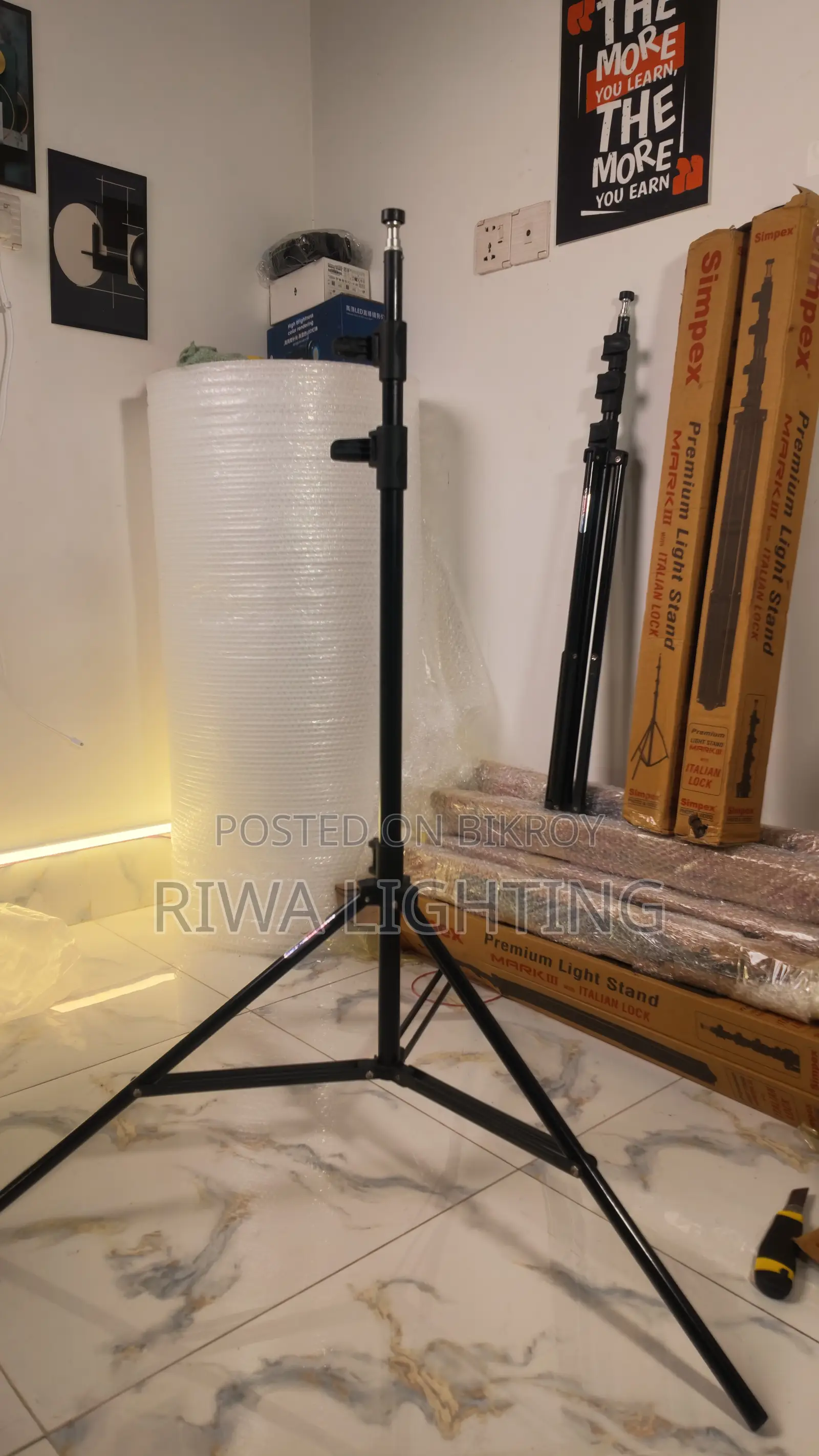 Heavy Tripod Stand