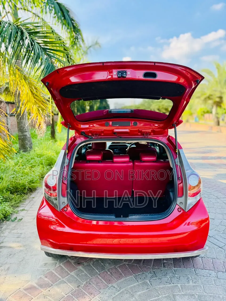 Toyota Aqua 2013 Red