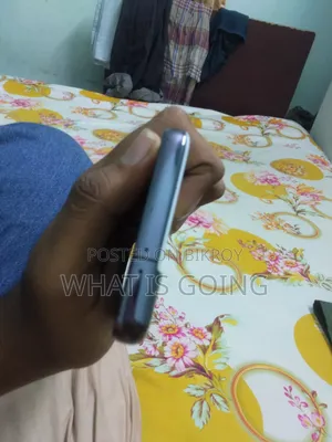 স্যামসাং গ্যালাক্সি এস২১ ৫জি ১২৮ জিবি সাদা