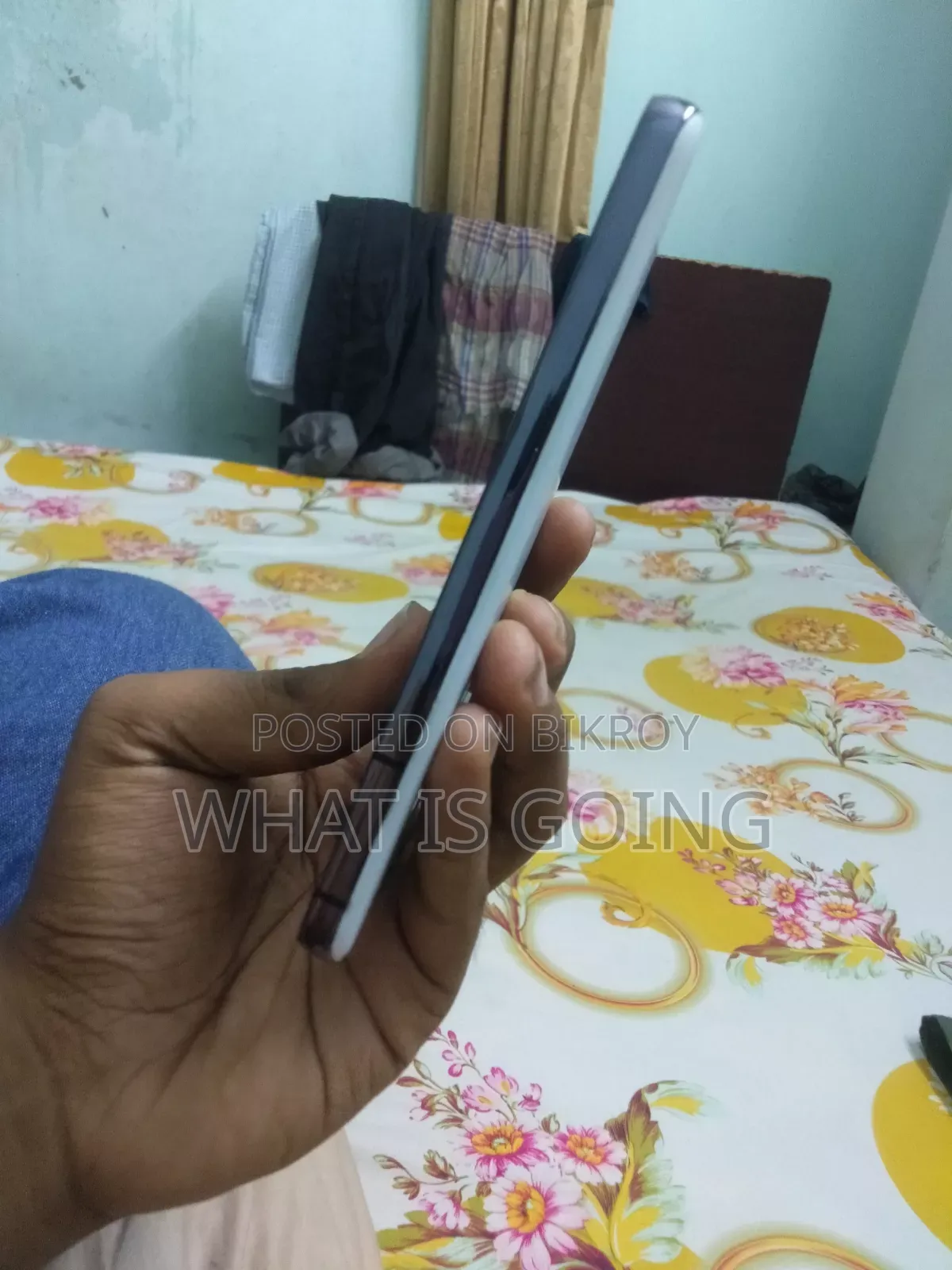 স্যামসাং গ্যালাক্সি এস২১ ৫জি ১২৮ জিবি সাদা