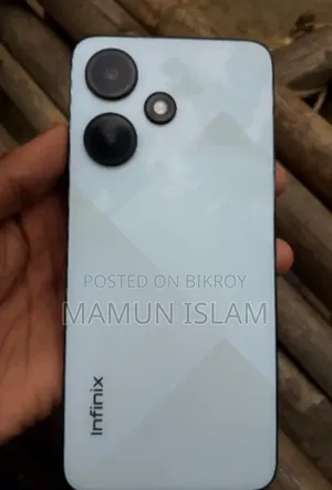 ইনফিনিক্স হট ৩০আই ১২৮ জিবি সাদা