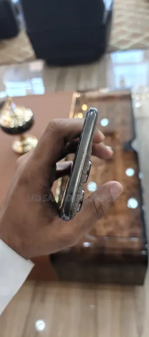 মোটোরোলা এজ ৬০ প্রো ২৫৬ জিবি