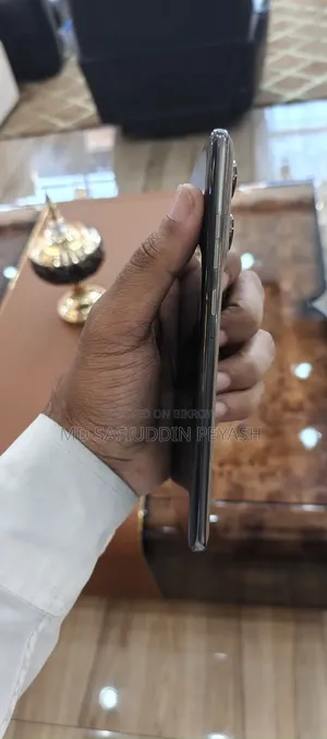 মোটোরোলা এজ ৬০ প্রো ২৫৬ জিবি