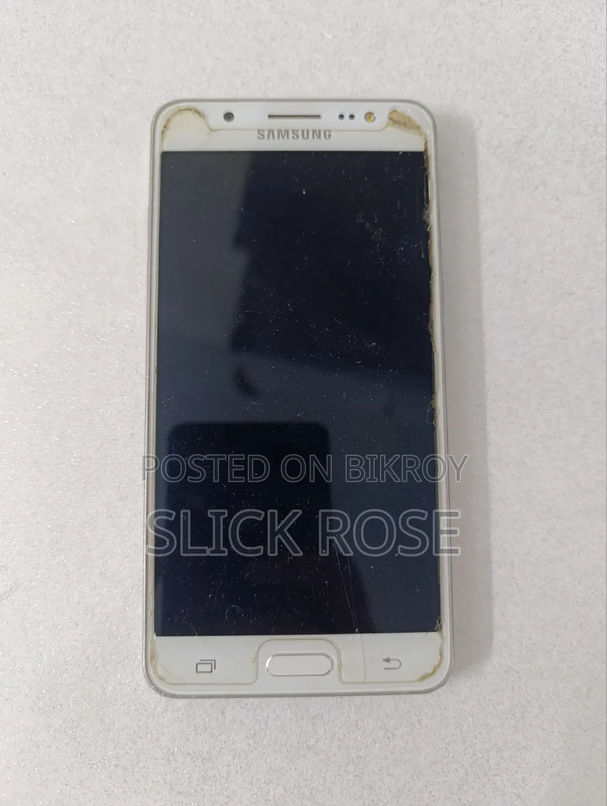 Samsung Galaxy J5 8 GB White
